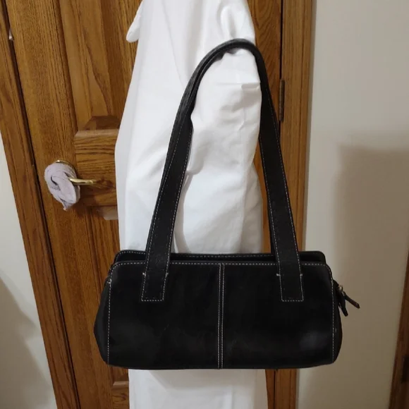 FOSSIL Black Leather Handbag and Wallet Set - Picture 3 of 14